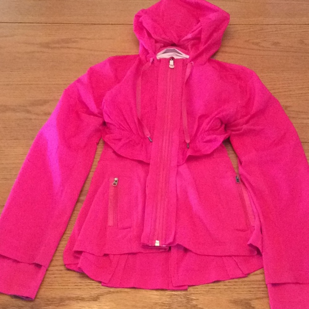 Cute pink  Lululemon fitted jacket